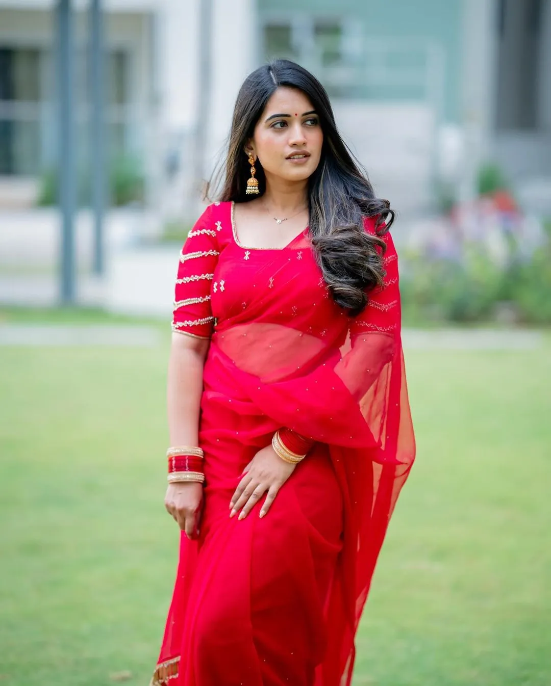 TOLLYWOOD ACTRESS SRAVANTHI CHOKARAPU IMAGES IN RED SAREE BLOUSE 6